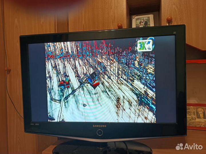 Телевизор на запчасти