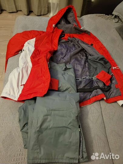 Женский горнолыжный костюм