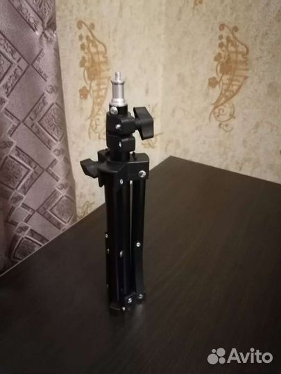 Штатив тренога