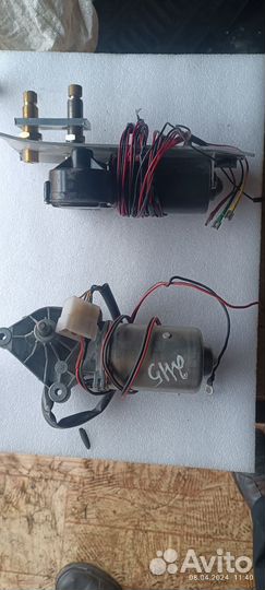 Моторчик для стеклоочистителя лодки