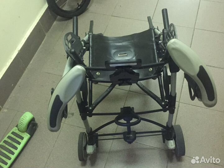 Запчасти на peg perego si основание