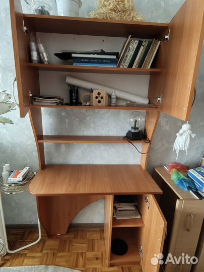 Стол письменный