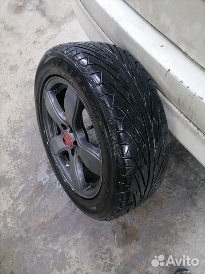 Toyo W8 255/55 R16 30R