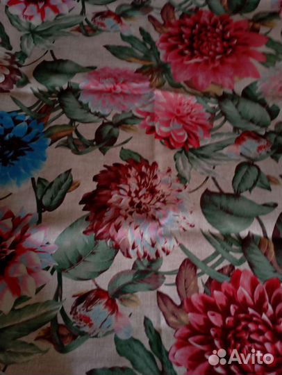 Скатерть льняная с салфетками