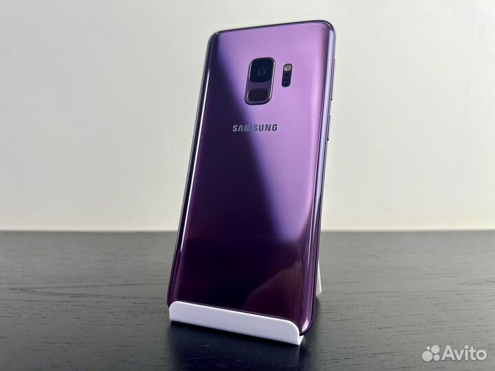 Samsung Galaxy S9, 4/64 ГБ
