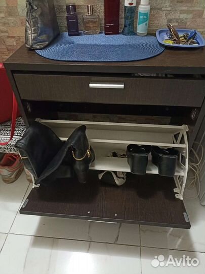 Тумбочка для обуви