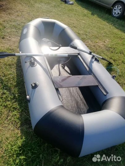 Надувная лодка пвх 2600