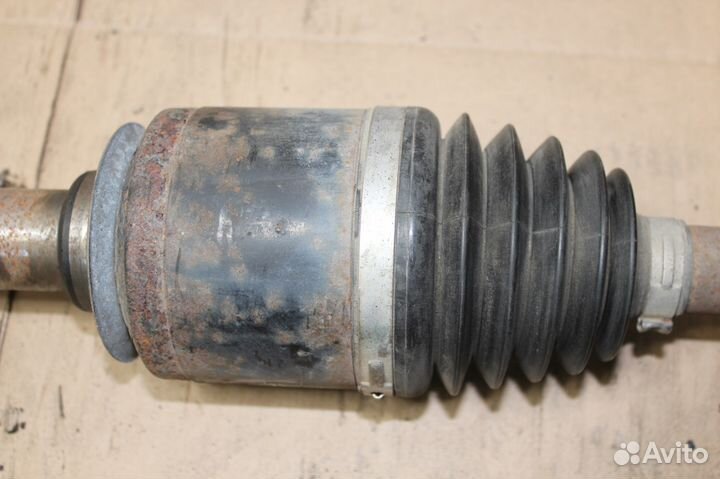 Задний правый привод Mercedes ML-Class W163 ML320