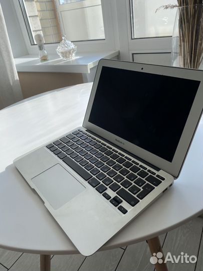 Apple MacBook Air 11 2014