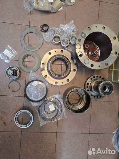 Правый левый кулак экскаватор Hitachi ZX160W ZF755