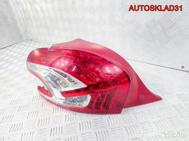 Фонарь задний левый Peugeot 208 9672628280
