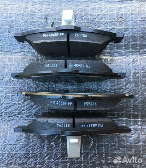 Колодки тормозные Мопар Волга Сайбер, Себринг