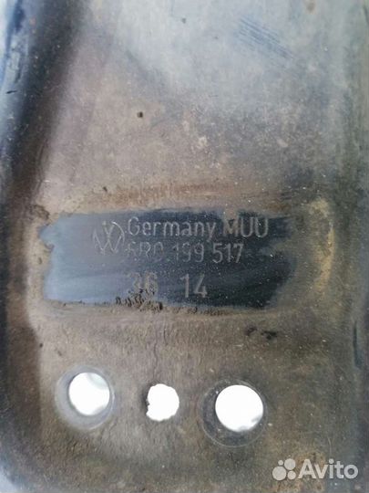 Кронштейн переднего рычага Шкода Рапид