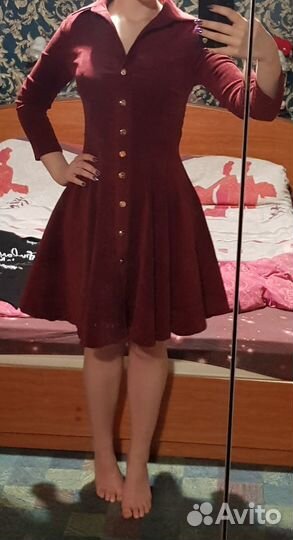 Бордовое платье