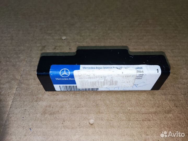 Держатель крепления запасного колеса a6388981014