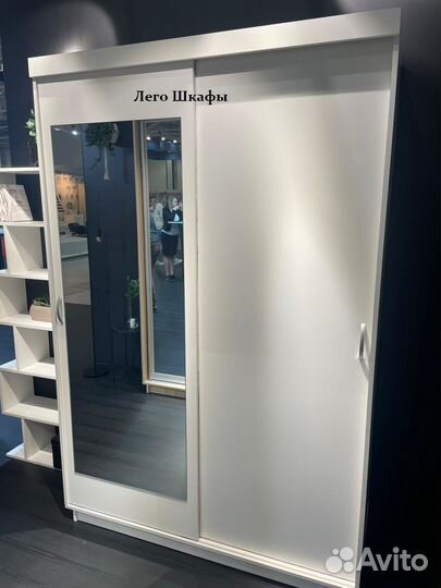 Шкаф-купе 80 см., зеркало