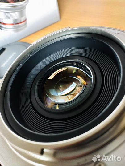 Объектив Samyang 12 mm f/2 Sony E