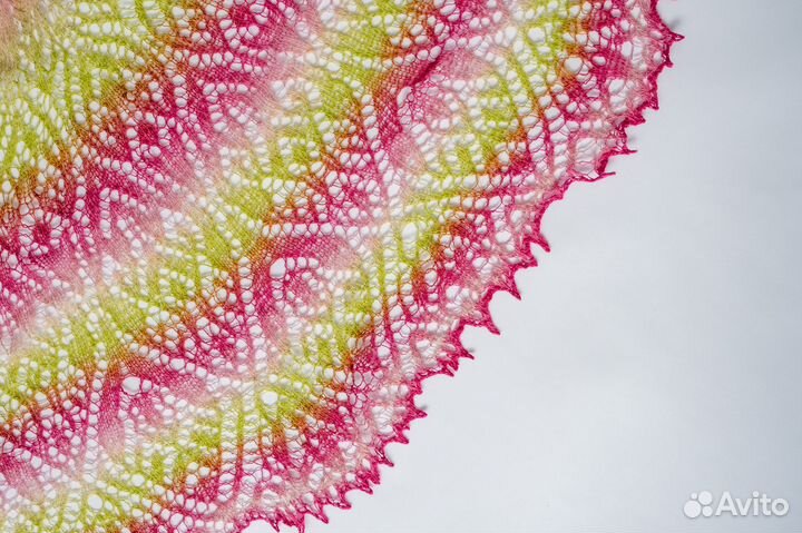 Шали связанные спицами