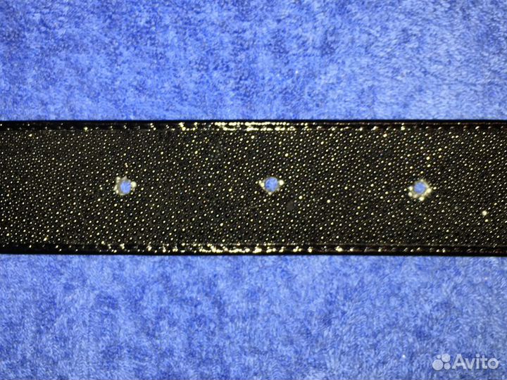 Мужской ремень из кожи ската, пряжка- шпилька