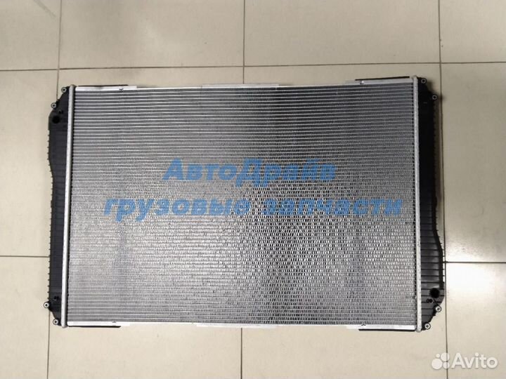Радиатор охлаждения двигателя Мерседес Аксор
