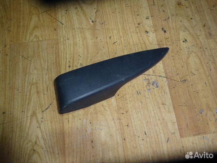 Обшивка двери передней правой Hyundai Solaris 201