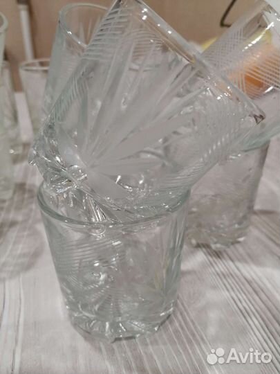 Стеклянные стаканы