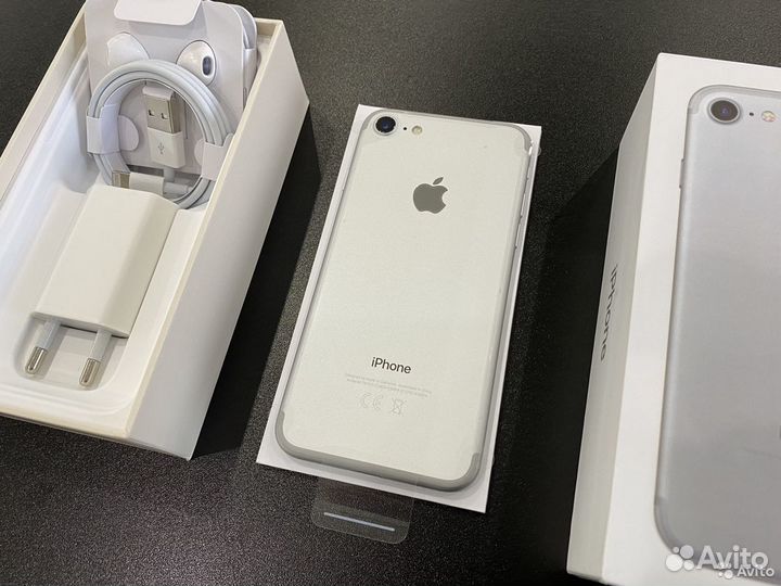 iPhone 7, 32 ГБ