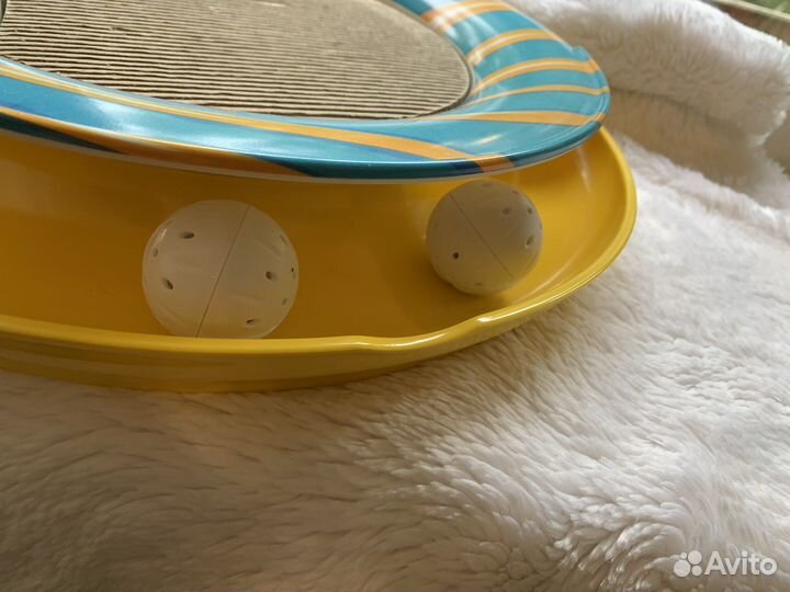 Игрушки для кошек, когтеточка и игровой круг