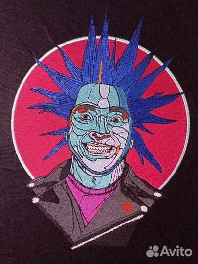 Машинная вышивка на одежде