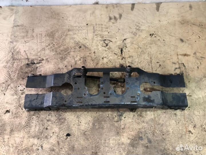 1534199 Кронштейн перекидок Scania