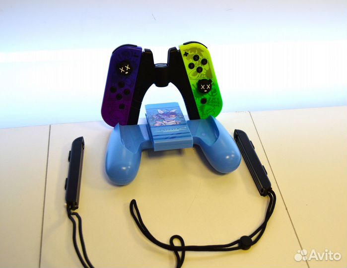 Геймпады Joy-Con для Nintendo Switch + 2 Держателя