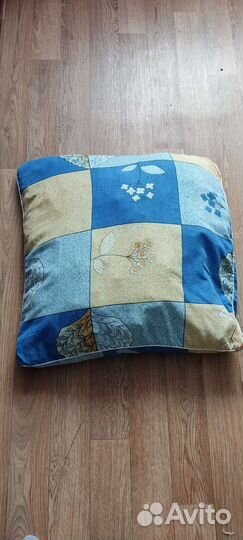 Подушки 70*70см б/у