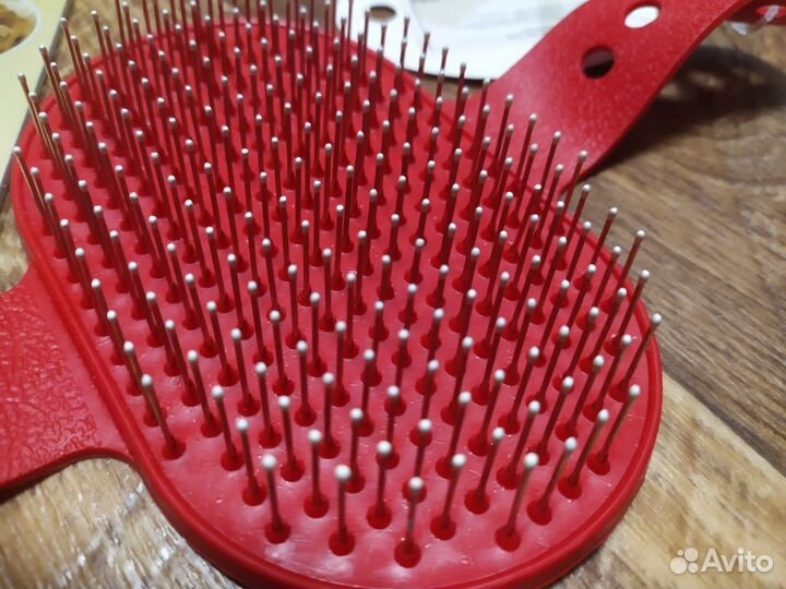 Когтерезка и расческа