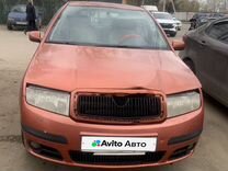 Skoda Fabia 1.4 MT, 2006, битый, 232 000 км, с пробегом, цена 400 000 руб.