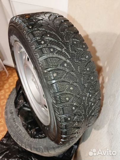 Nokian Tyres Hakkapeliitta 4 175/65 R14 20B