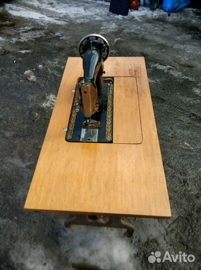 Швейная машина пмз им.Калинина