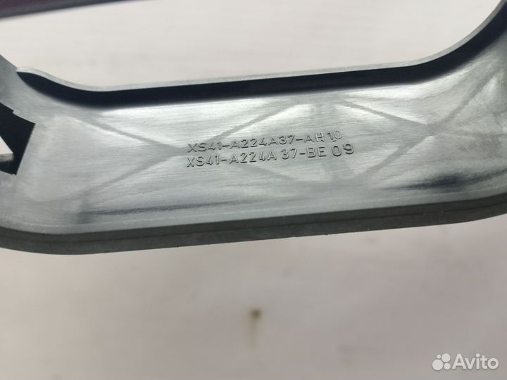 Ford focus 1 передняя левая ручка двери наружная