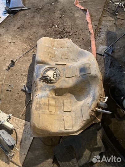 Бензобак nissan maxima а32