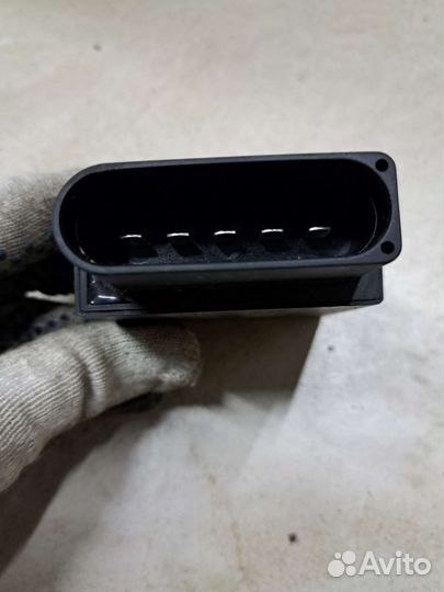 Блок управления бензонасосом ауди а6 с6