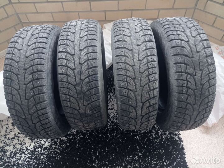 Hankook I'Pike RW11 215/65 R16 98T