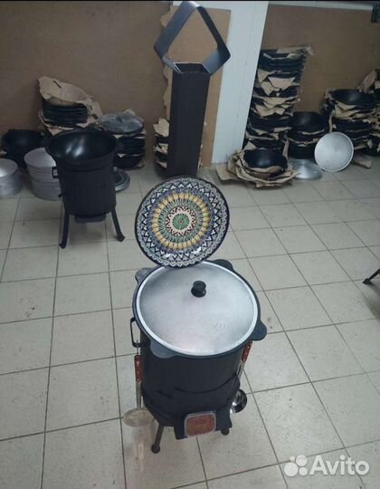 Казан чугунный 12 литров с печкой 3мм