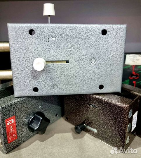 Замок дверной гаражный