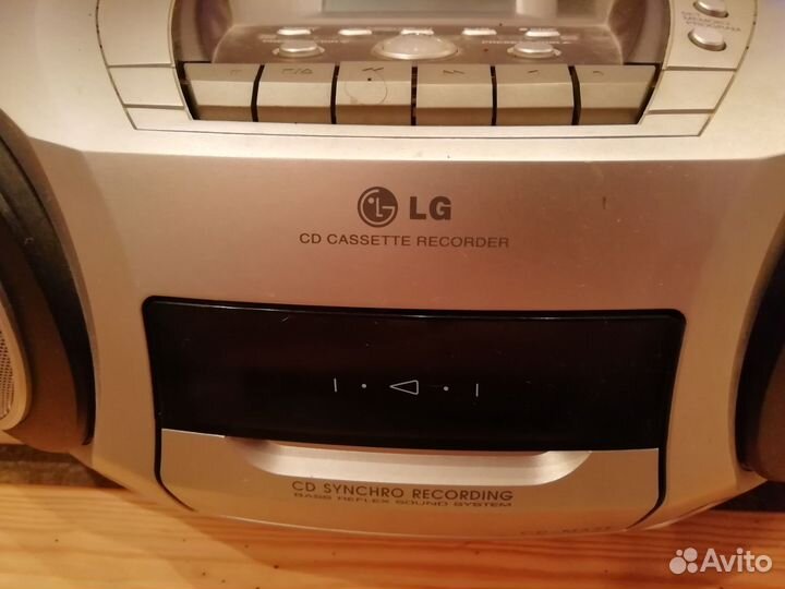 Магнитола 3 в 1-м LG CD-M371AX под ремонт