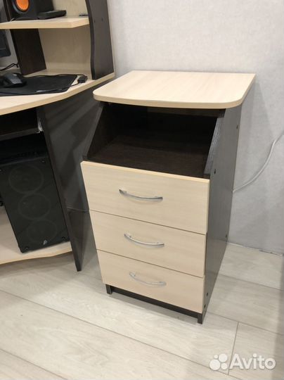 Компьютерный стол + тумба