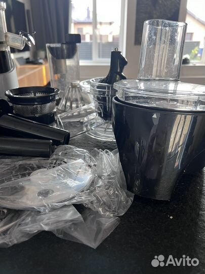 Соковыжималка шнековая Kitfort кт-1105