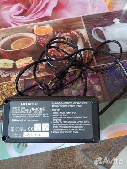 Видеокамера hitachi VM-E338E