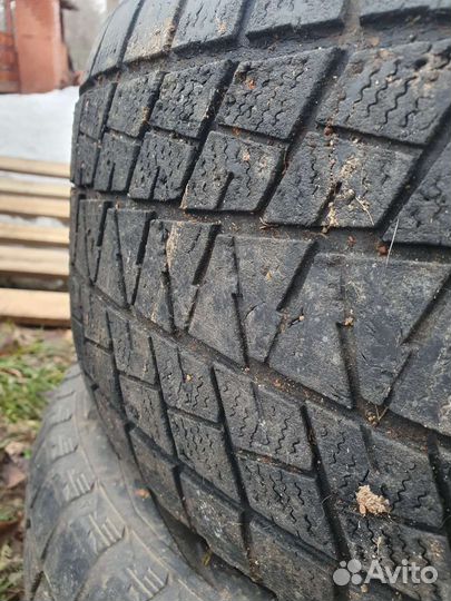 Bridgestone Blizzak DM-V2 265/65 R17 112R