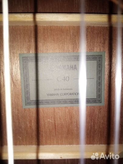 Классическая гитара yamaha c40