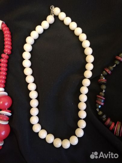 Праздничная бижутерия бусы