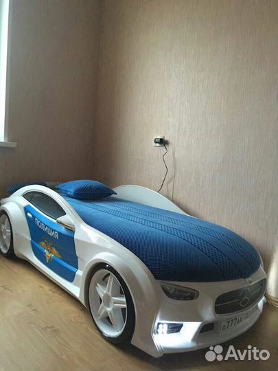 Кровать машина